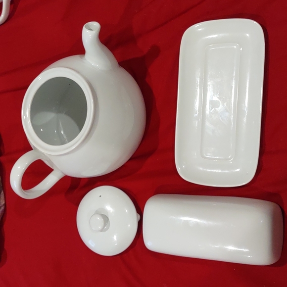PORCELAIN tea set - Picture 8 of 16